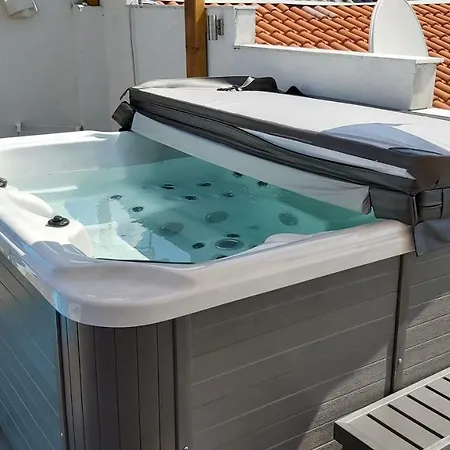 Luxury By The Sea With Private Whirlpool And Terrace 50m2 Apartament