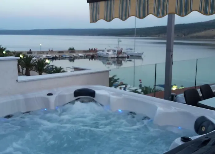 Apartment Luxury By The Sea With Private Whirlpool And Terrace 50m2