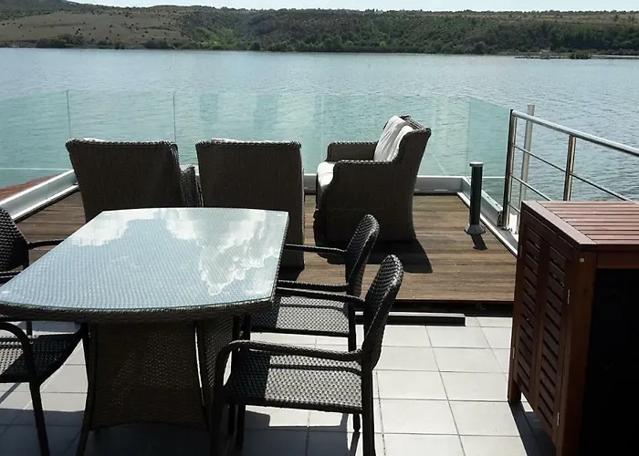 Apartment Luxury By The Sea With Private Whirlpool And Terrace 50m2 *