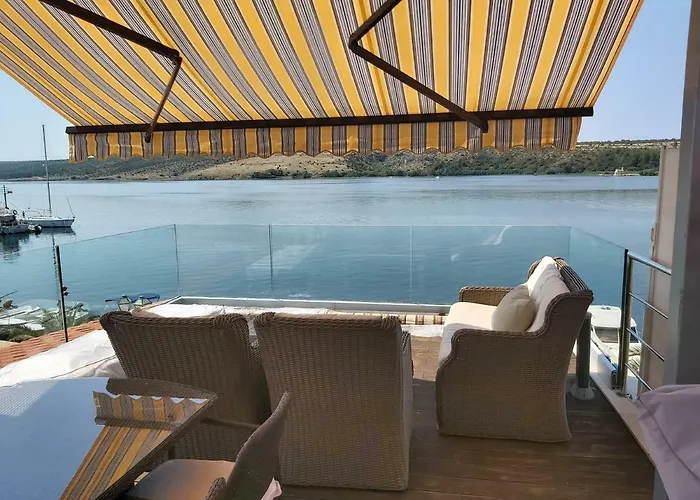 Luxury By The Sea With Private Whirlpool And Terrace 50m2 * Posedarje