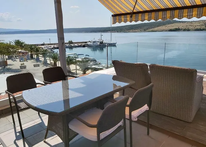 Luxury By The Sea With Private Whirlpool And Terrace 50m2 Apartment *