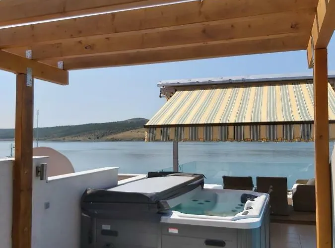 Apartment Luxury By The Sea With Private Whirlpool And Terrace 50m2 *